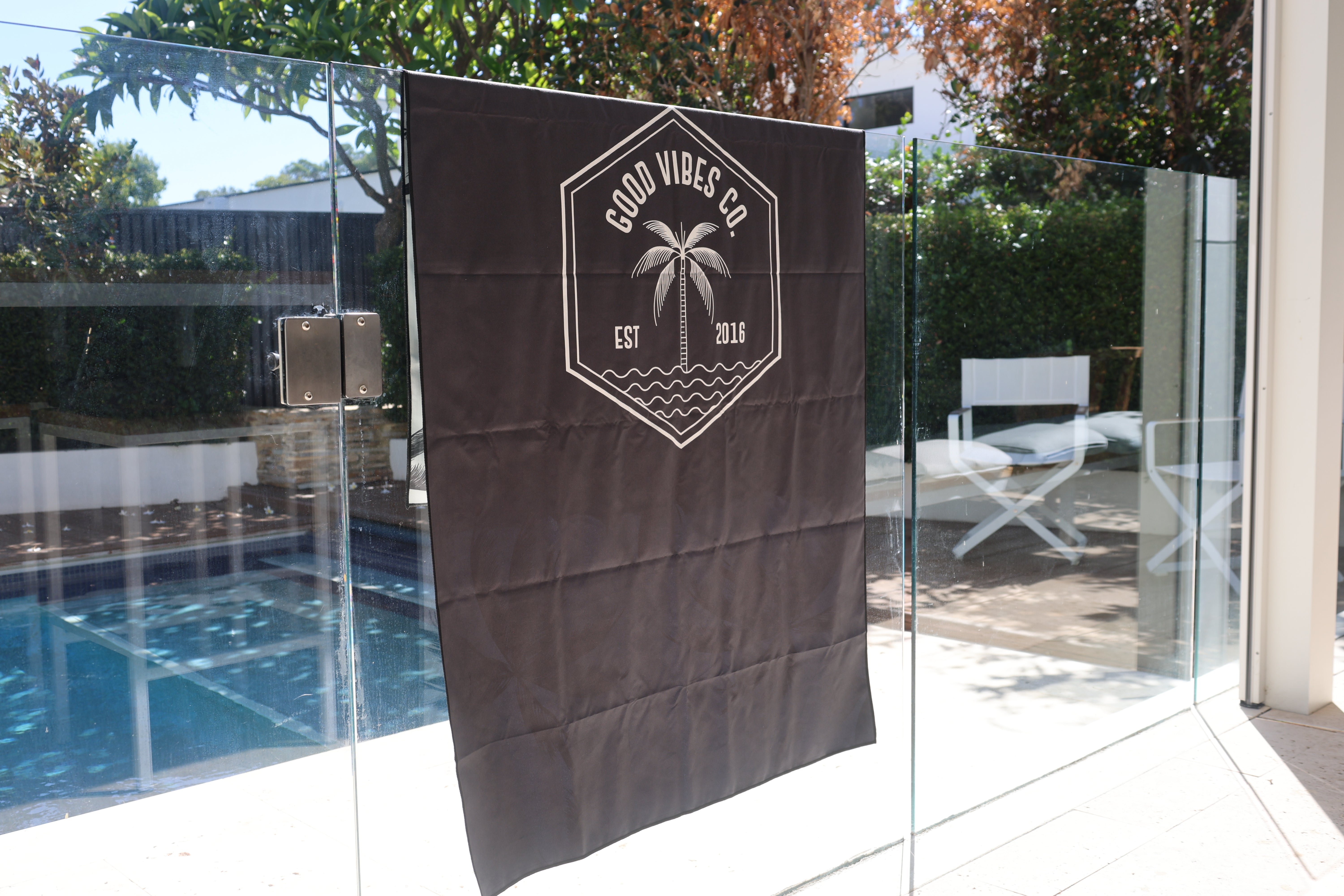 Havana 160cm Microfibre Beach Towel with Storage Bag , Sand-Resistant, Eco Friendly, Double Sided (Copy) (Copy)