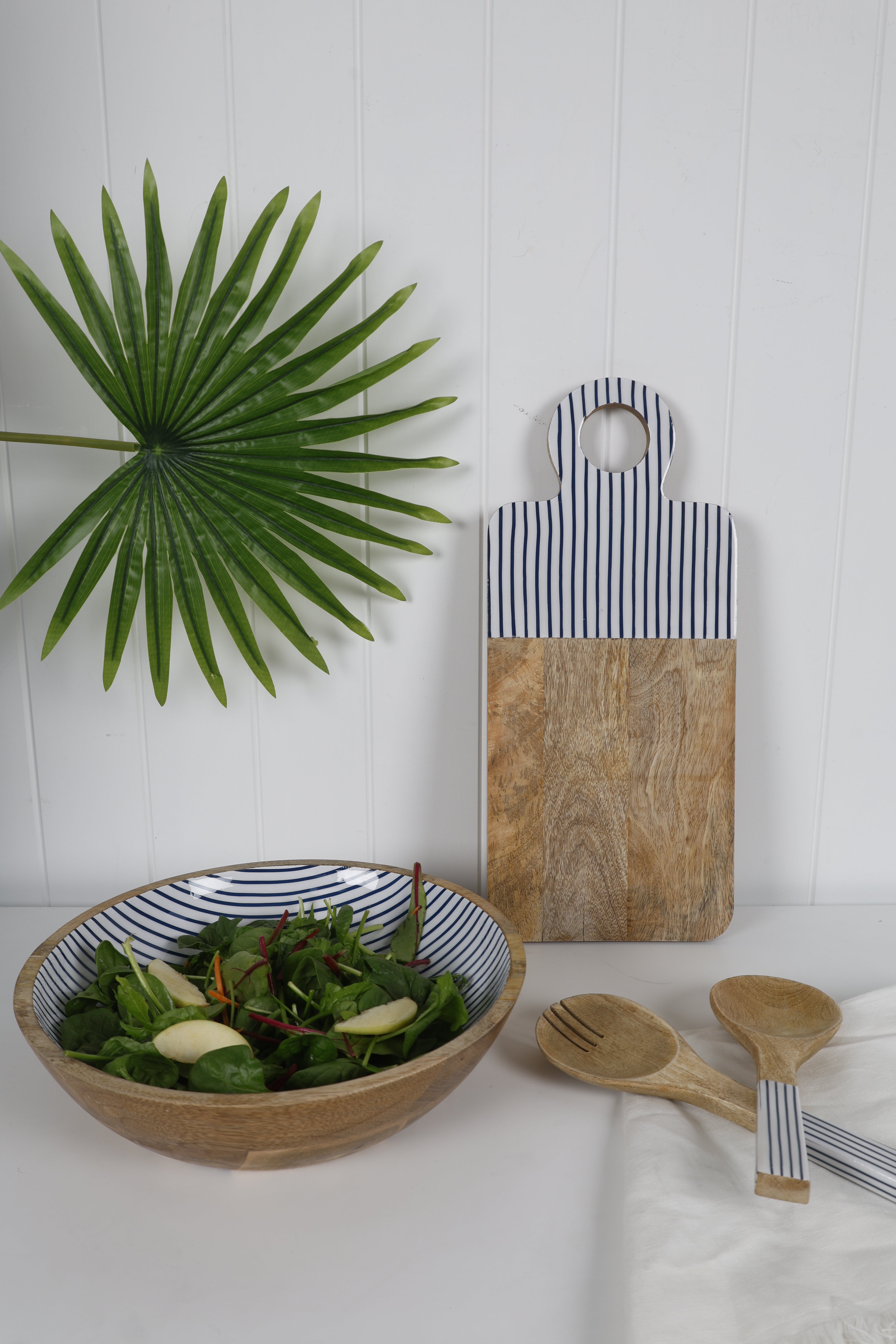 Mediterranean 2pc Mango Salad Servers 24cm - Wood & Enamel