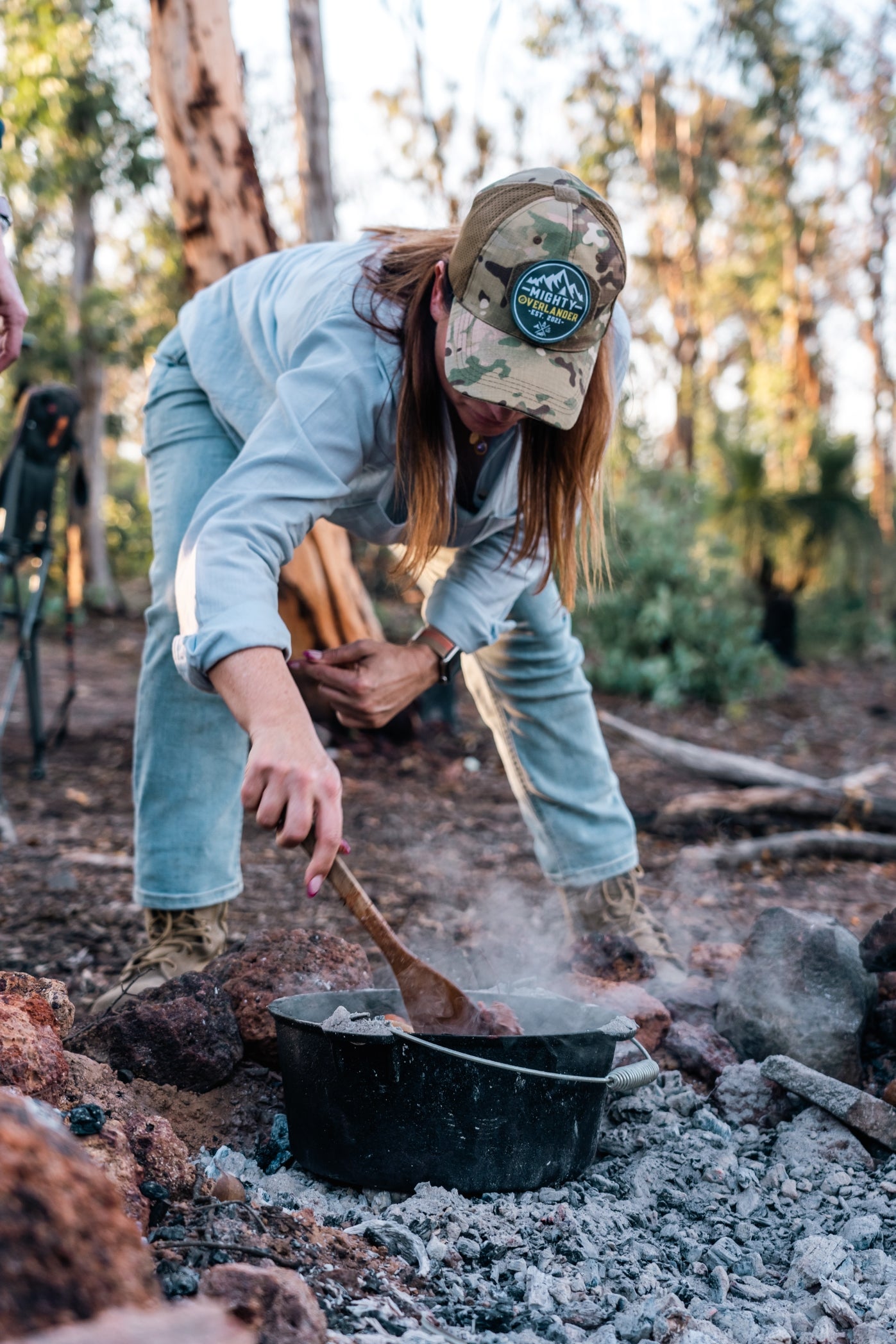 Wildtrak™ 12 Quart Heavy Duty Pre-Seasoned Round Cast Iron Camp Oven with Lip and Handle