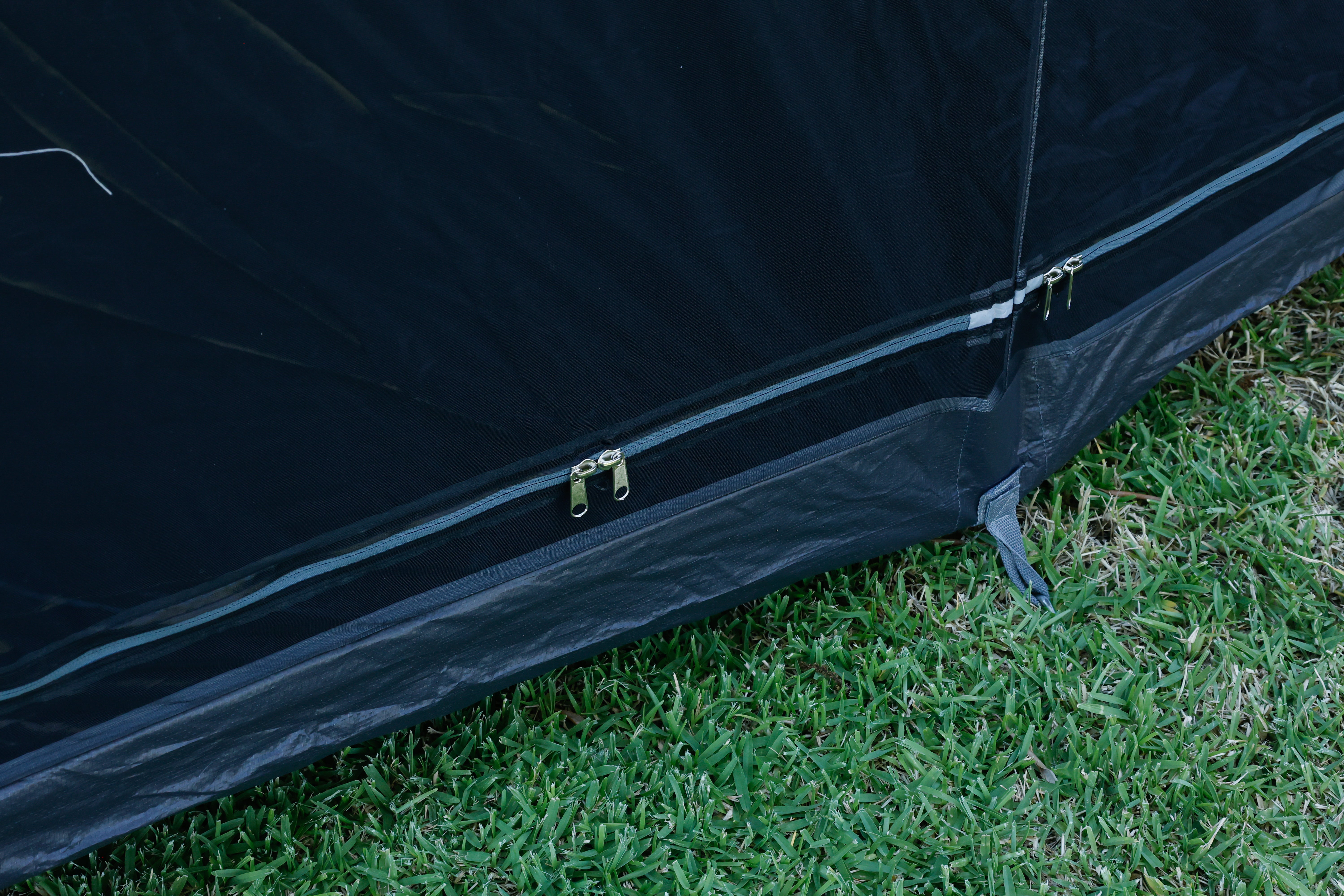 3m Gazebo Ultra Fine Mesh Inner Tent, Large Double D Zippered Doors, Insect Protection Playroom with Pegs and Carry Bag - UNIVERSAL FITS MOST 3M GAZEBOS