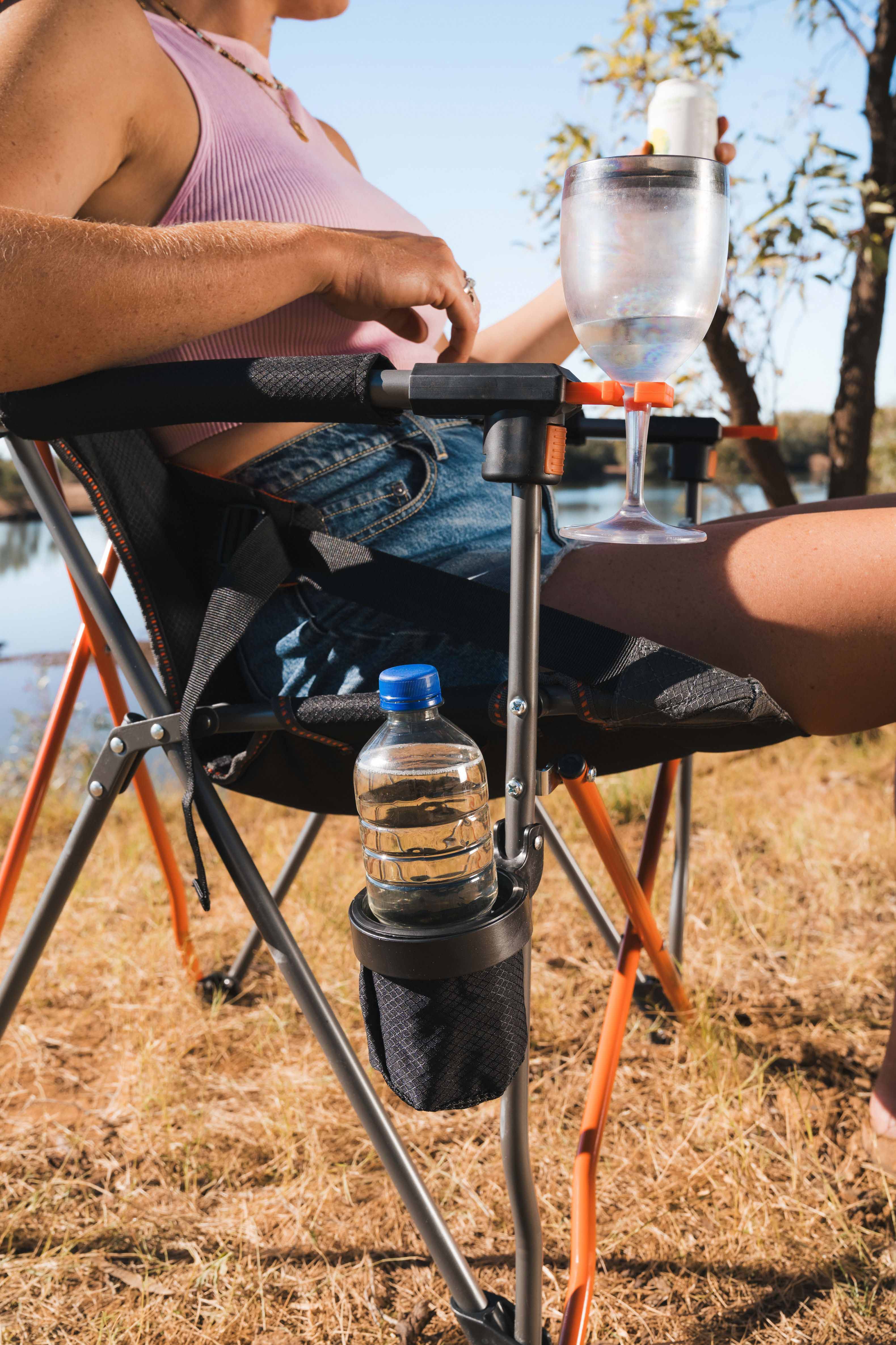 Lightweight and compact camp chair for easy travel