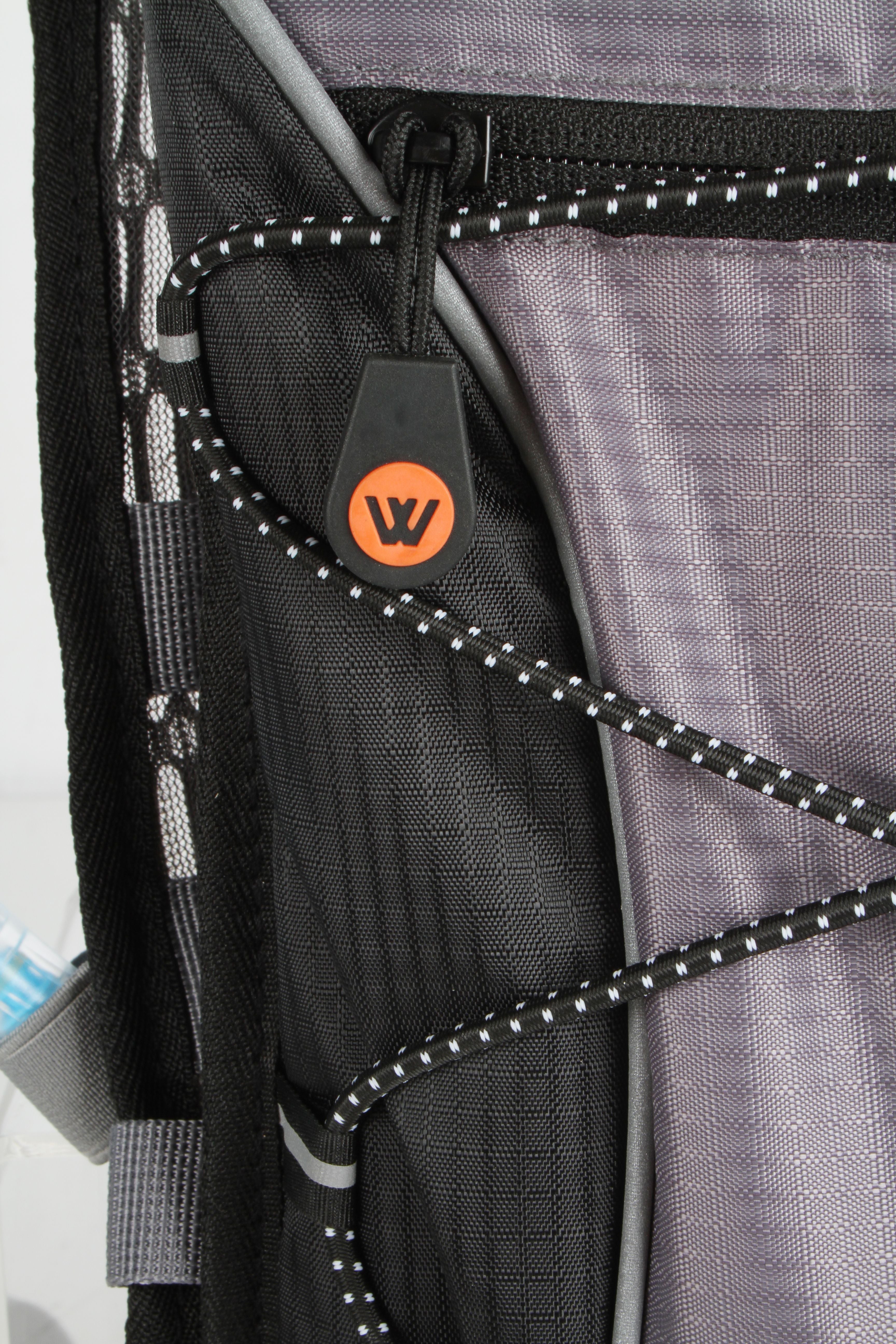 Wildtrak™  Trekker 1.5L Loop Hydration Backpack with Adjustable Chest and Shoulder Straps, Zipped Storage Pockets